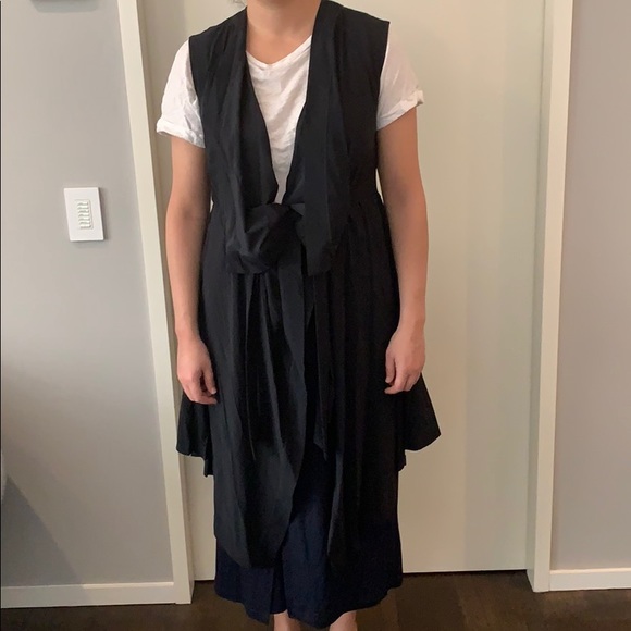 Porto black draped front vest - Picture 2 of 3